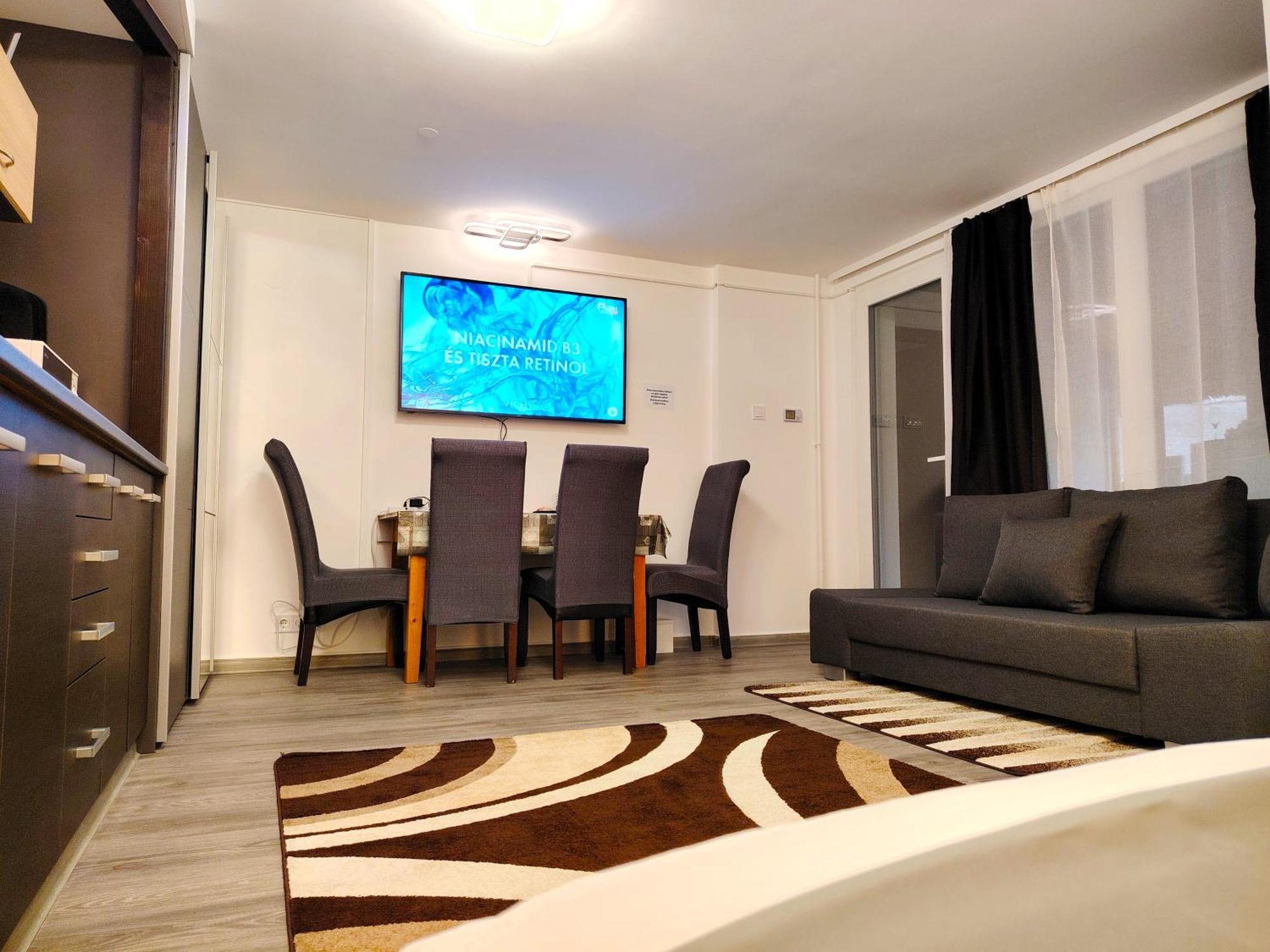 Nyuszis Apartman Kiskunmajsa Exterior foto