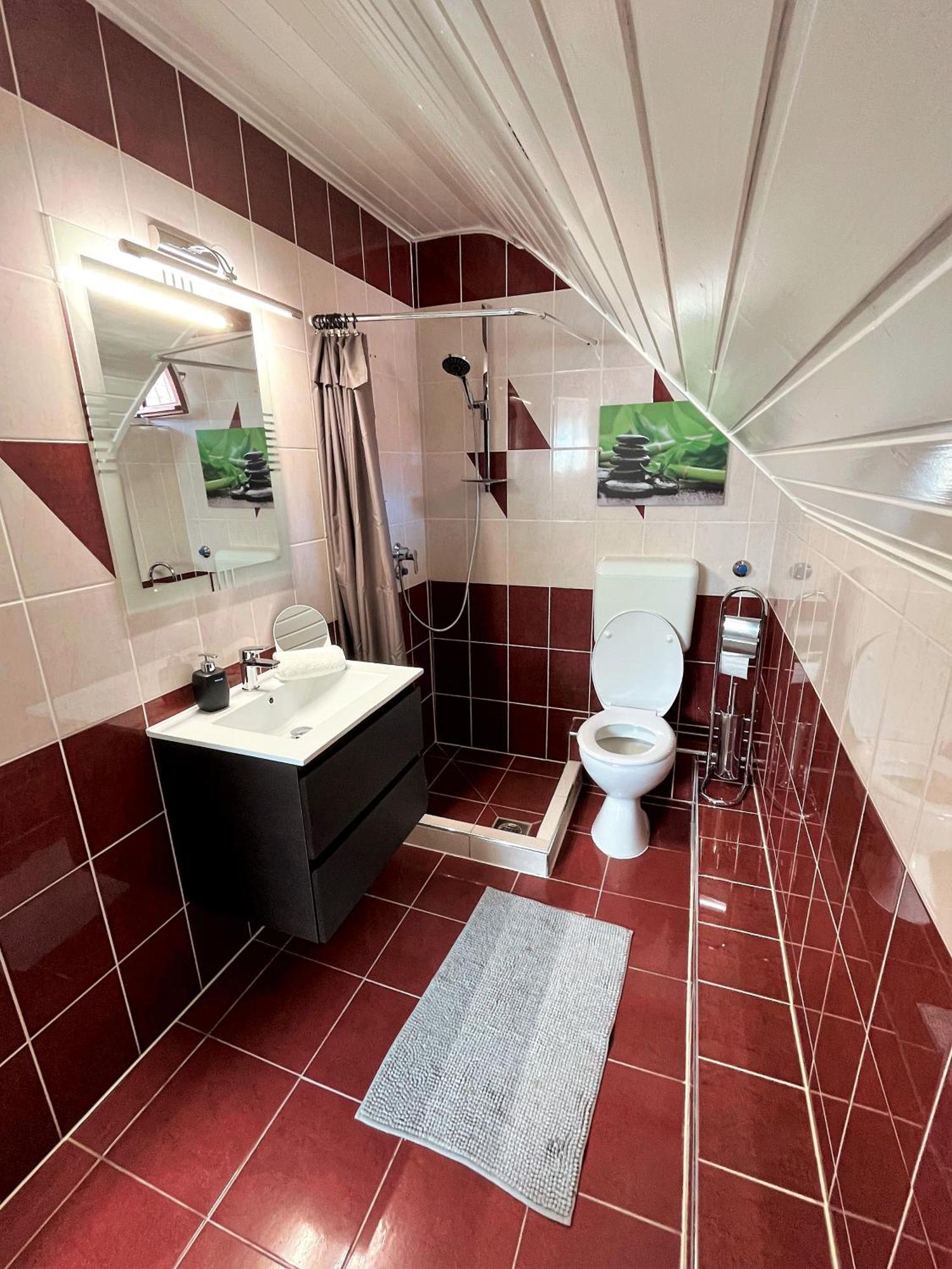 Nyuszis Apartman Kiskunmajsa Exterior foto